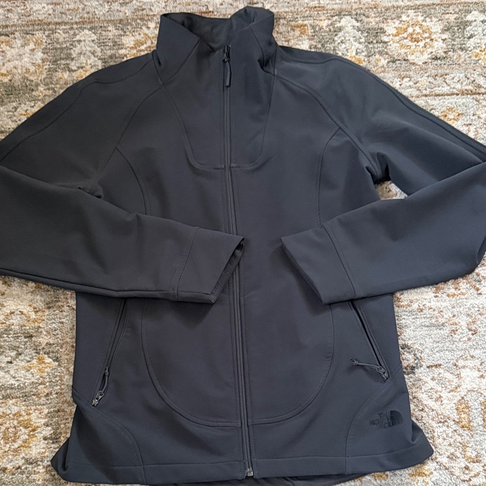 North face wind and rain jacket, never worn